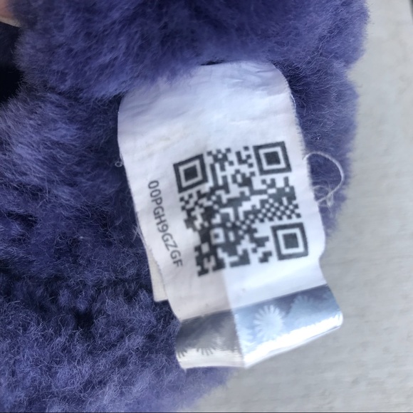 Ugg Baily Button Boot - Picture 5 of 8